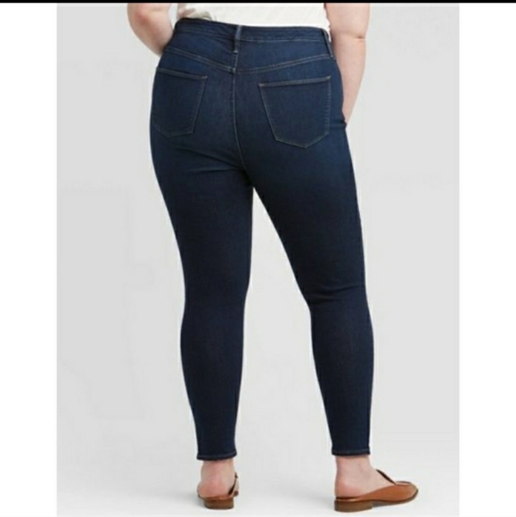 Universal Thread High Rise Skinny jeans - Picture 2 of 5